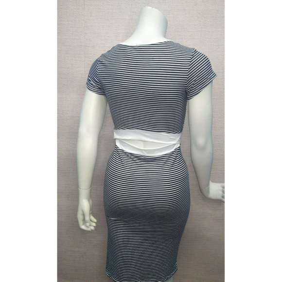Cute Midi Striped Bodycon Dress with open back, super soft and Stretchy - Picture 6 of 10
